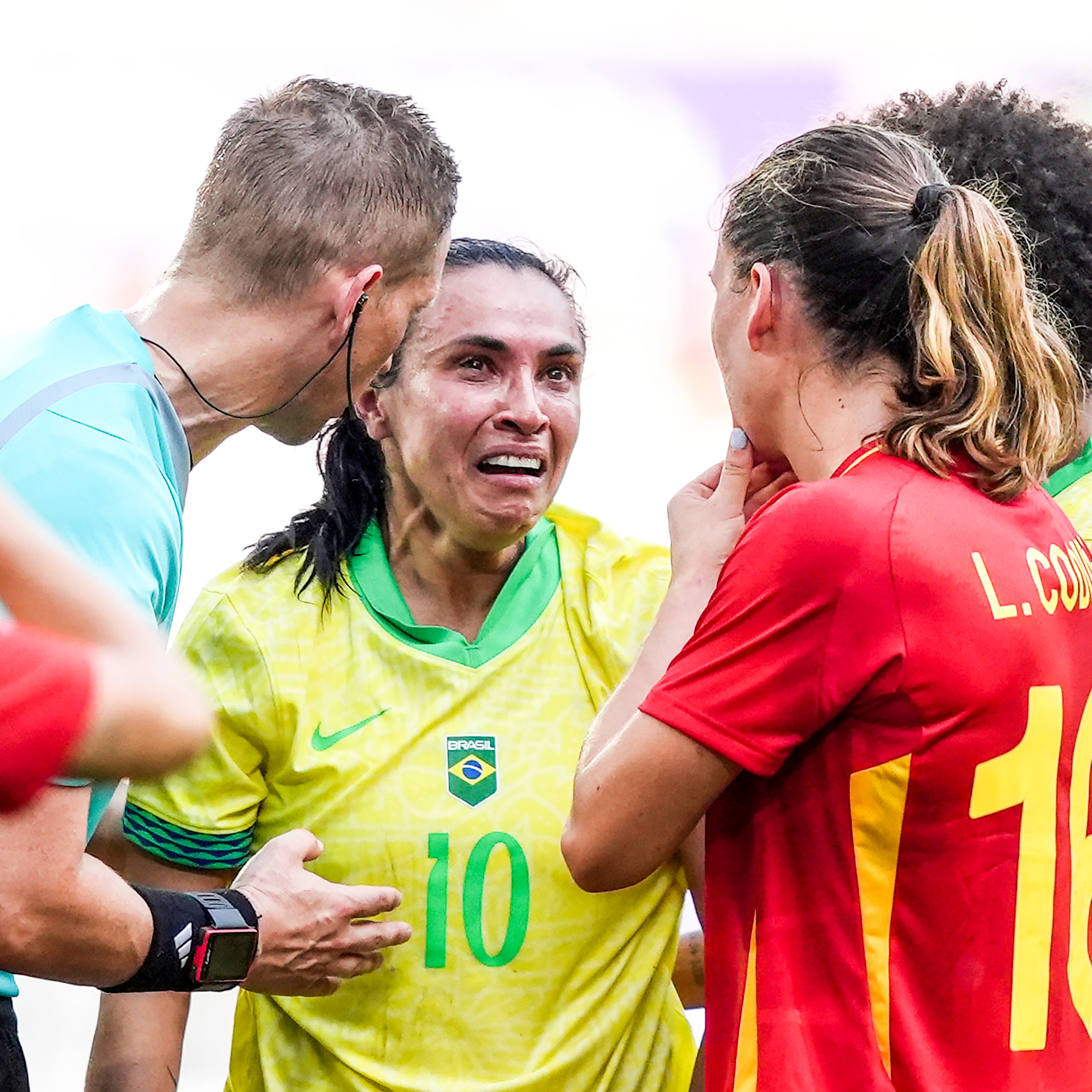 od体育新闻-西班牙女足双杀对手,赢得关键比赛(西班牙女足双杀对手,赢得关键比赛视频)