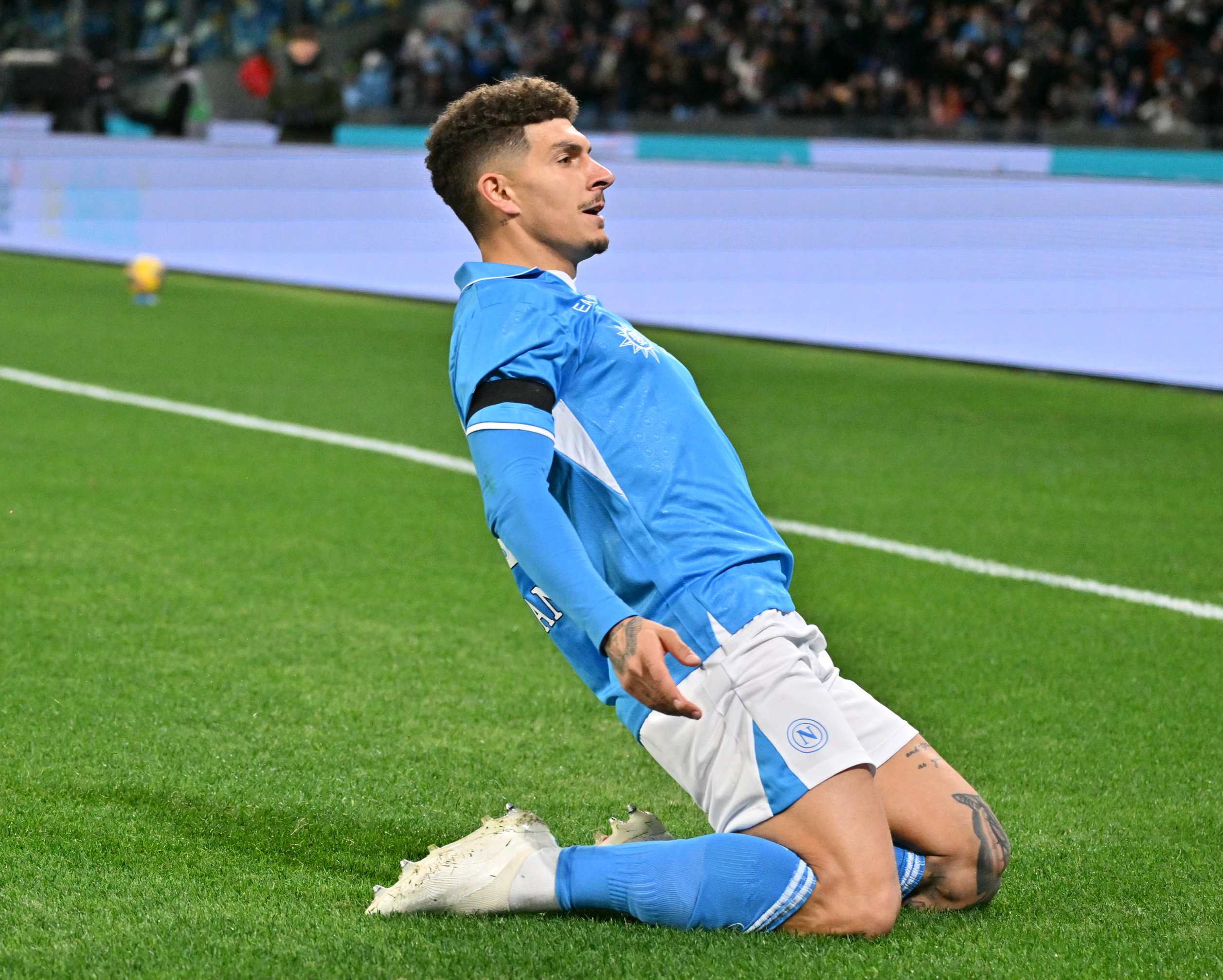 od体育电竞-意甲赛场上一场比赛因恶劣天气延期的简单介绍