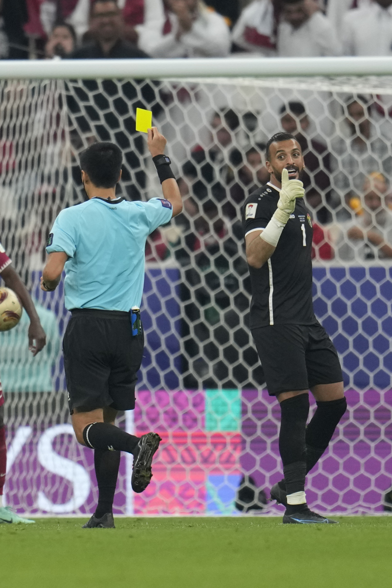 od体育新闻-足球赛场上掀起高潮,引发球迷热议